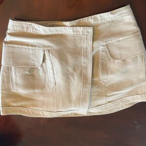 BCBGMaxAzria Women's Beige Cargo Shorts